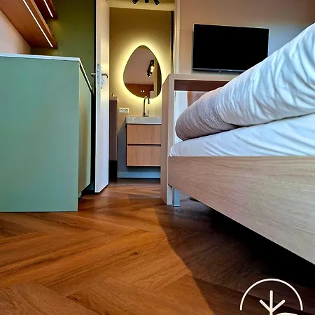 住宿加早餐酒店 Aan De Dreef